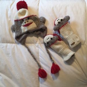 Delux Brand SockMonkey Hat and Mitt Set